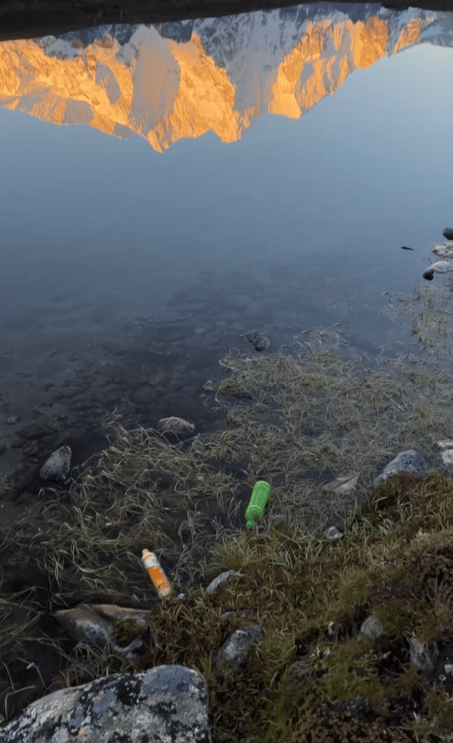 公园”在暴雪和雷电中度过惊魂一夜冰球突破正规网站“上千人来珠峰逛(图4)